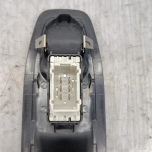 Interrupteur de leve vitre avant droit PEUGEOT 208 1 PHASE 1 Diesel