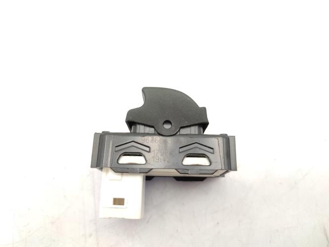 Interrupteur de leve vitre avant droit CITROEN C3 3 PHASE 1 Diesel