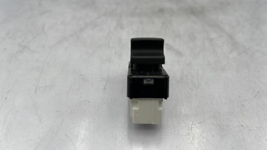 Interrupteur de leve vitre avant droit CITROEN C3 3 PHASE 2 Diesel