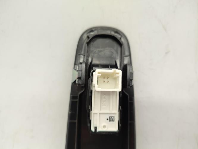 Interrupteur de leve vitre avant droit PEUGEOT 308 2 SW PHASE 2 BREAK Diesel