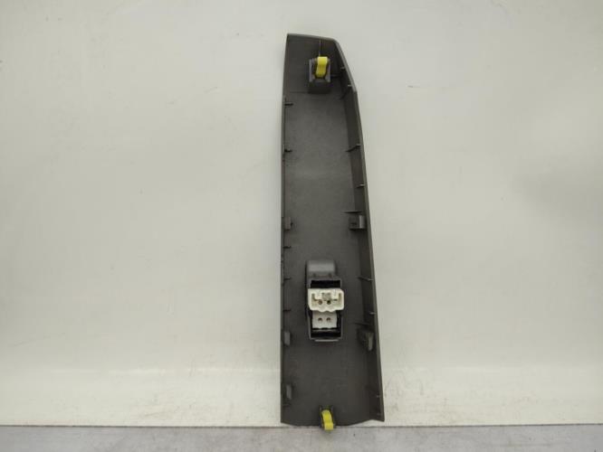 Interrupteur de leve vitre avant droit TOYOTA PRIUS 2 Essence/Hybride