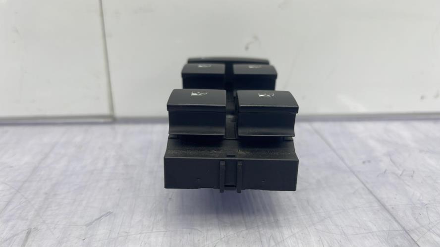 Interrupteur de leve vitre avant gauche OPEL MERIVA B PHASE 1 Essence