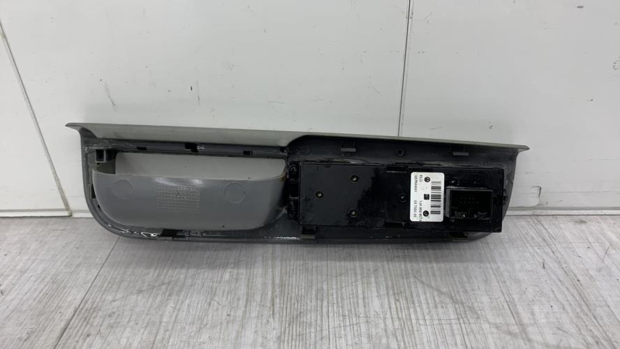 Interrupteur de leve vitre avant gauche SKODA OCTAVIA 1 PHASE 1 Diesel