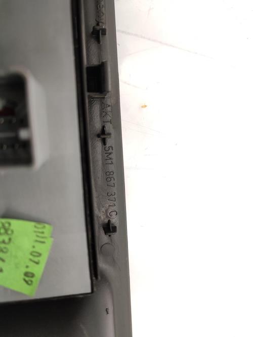 Interrupteur de leve vitre avant gauche VOLKSWAGEN GOLF PLUS PHASE 1 Essence