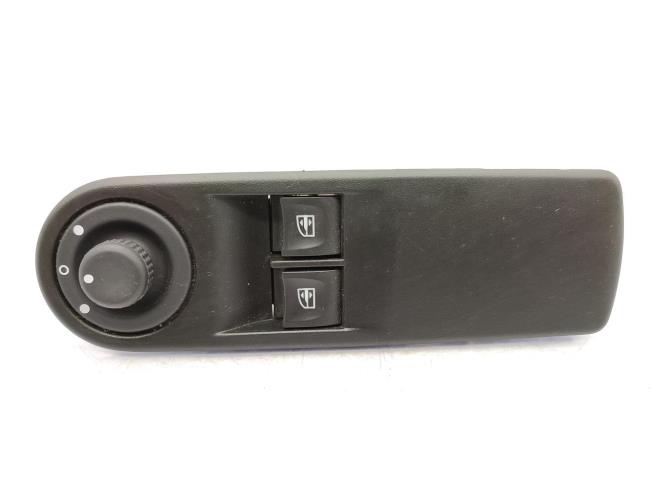Interrupteur de leve vitre avant gauche RENAULT CLIO 4 PHASE 1 Diesel