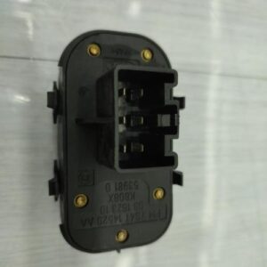 Interrupteur de leve vitre avant gauche FORD FOCUS 1 BREAK Diesel