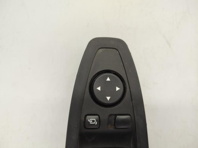 Interrupteur de leve vitre avant gauche BMW X1 F48 PHASE 1 Diesel