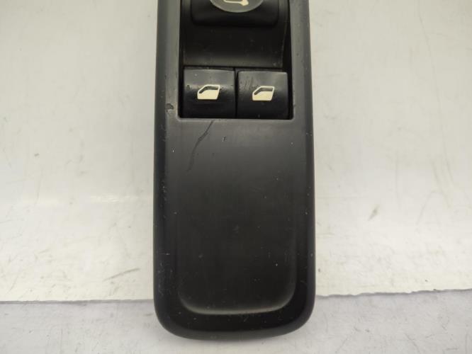 Interrupteur de leve vitre avant gauche PEUGEOT 308 1 SW PHASE 1 BREAK Diesel