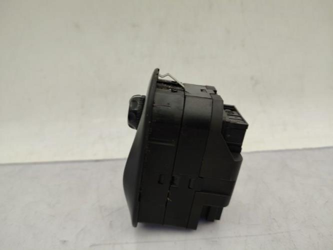 Interrupteur de leve vitre avant gauche PEUGEOT 206 PHASE 2 Diesel