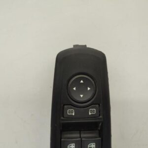 Interrupteur de leve vitre avant gauche RENAULT MEGANE 3 PHASE 1 BREAK Diesel