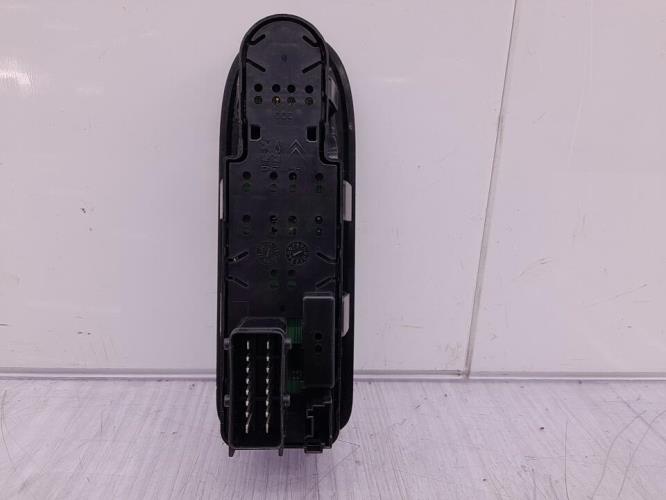 Interrupteur de leve vitre avant gauche CITROEN C3 2 PHASE 2 Diesel