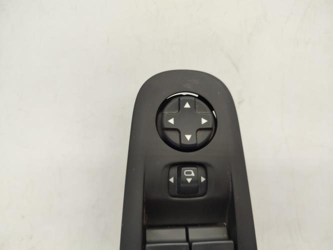 Interrupteur de leve vitre avant gauche PEUGEOT 308 2 SW PHASE 2 BREAK Diesel