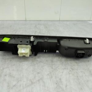 Interrupteur de leve vitre avant gauche DACIA SANDERO 3 STEPWAY Essence/GPL/Hybride