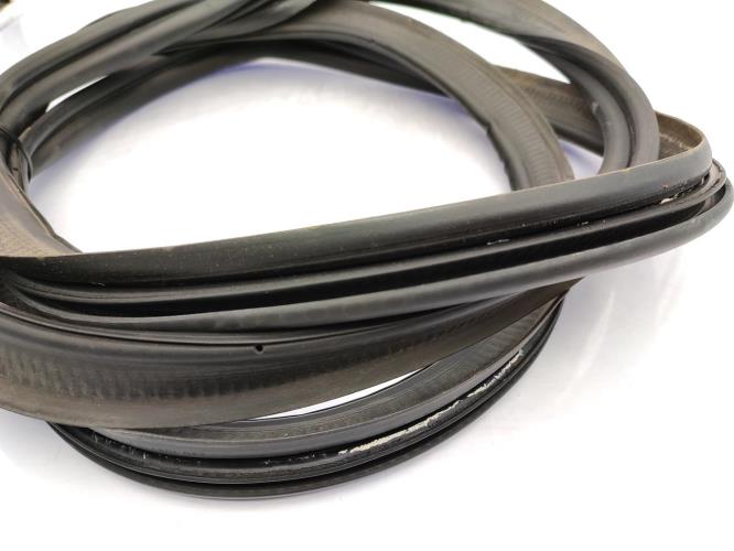 Joint de coffre MERCEDES CLASSE CLA 117 SHOOTING BREAK Essence