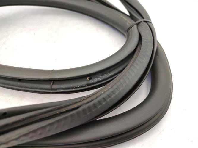 Joint de porte arriere droite PEUGEOT 308 2 PHASE 2 Diesel