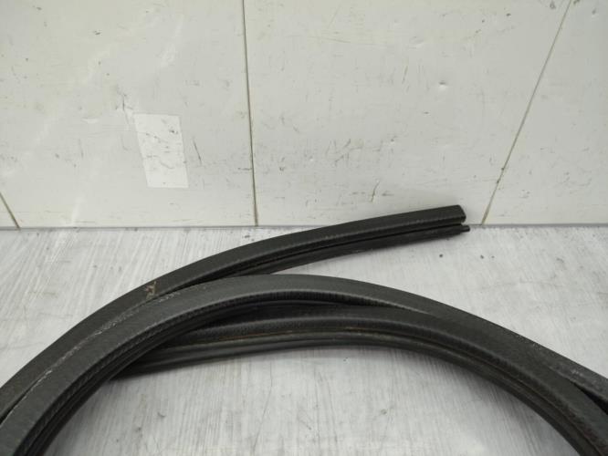 Joint de porte avant gauche RENAULT TWINGO 1 PHASE 3 Essence