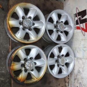 Jeu de 4 jantes  NISSAN ALMERA TINO PHASE 1 Essence