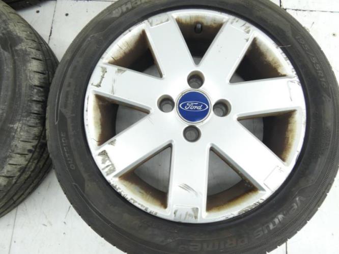 Jeu de 4 jantes  FORD FIESTA 5 PHASE 1 Essence