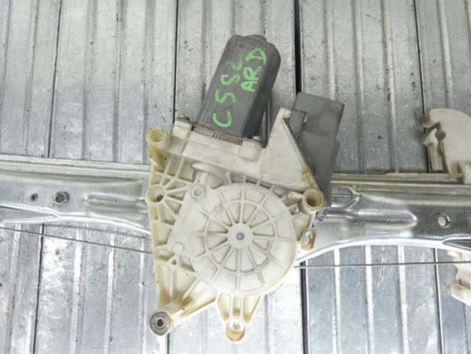 Leve vitre electrique arriere droit CITROEN C5 1 PHASE 2 Diesel