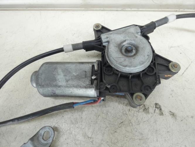 Leve vitre electrique arriere droit NISSAN