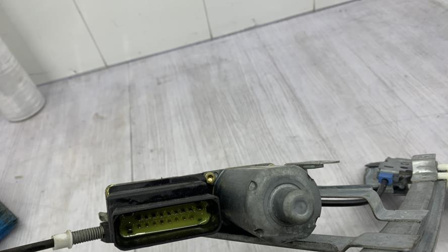 Leve vitre electrique arriere droit SKODA OCTAVIA 1 PHASE 1 Diesel