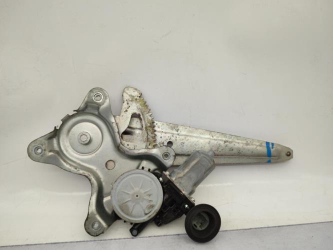 Leve vitre electrique arriere droit LEXUS IS 2 PHASE 1 Diesel