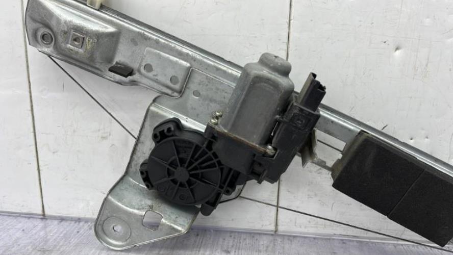 Leve vitre electrique arriere droit RENAULT MEGANE 2 PHASE 1 Diesel