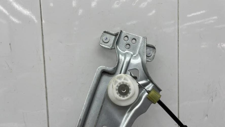 Leve vitre electrique arriere droit RENAULT MEGANE 3 PHASE 1 Diesel