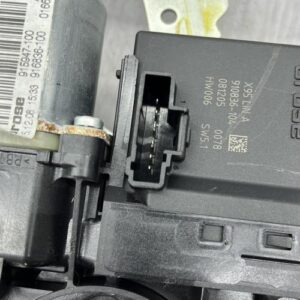 Leve vitre electrique arriere droit RENAULT SCENIC 3 PHASE 1 Diesel