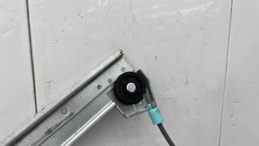 Leve vitre electrique arriere droit PEUGEOT 407 PHASE 1 BREAK