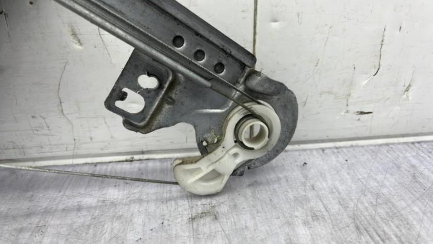 Leve vitre electrique arriere droit PEUGEOT 307 PHASE 1 BREAK Diesel