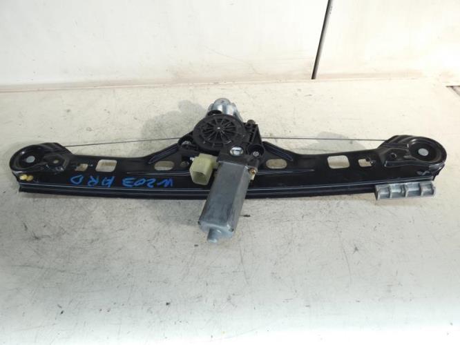Leve vitre electrique arriere droit MERCEDES CLASSE C 203 PHASE 1