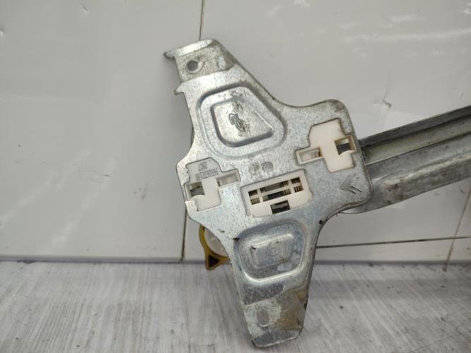 Leve vitre electrique arriere gauche CITROEN C4 PICASSO 1 Diesel