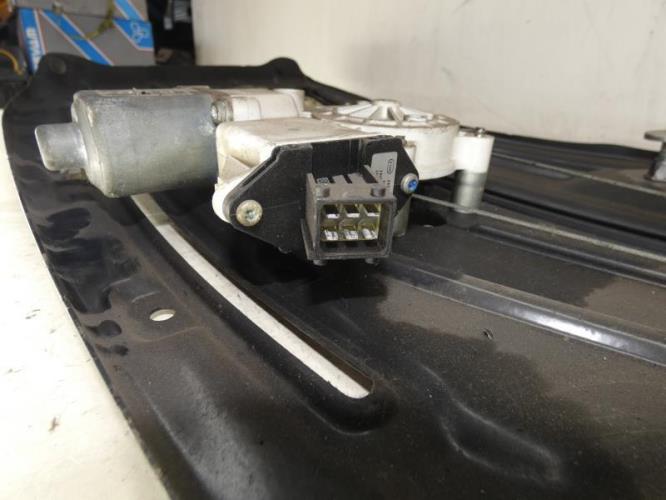 Leve vitre electrique arriere gauche OPEL ASTRA H PHASE 2