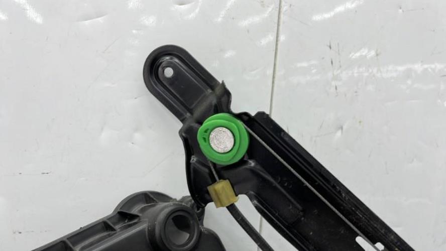 Leve vitre electrique arriere gauche SEAT LEON 2 PHASE 1 Diesel