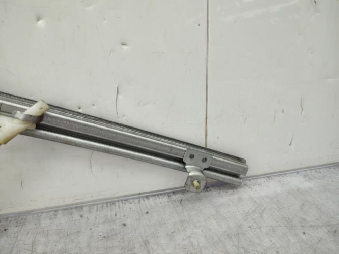 Leve vitre electrique arriere gauche RENAULT LAGUNA 2 PHASE 1 Diesel