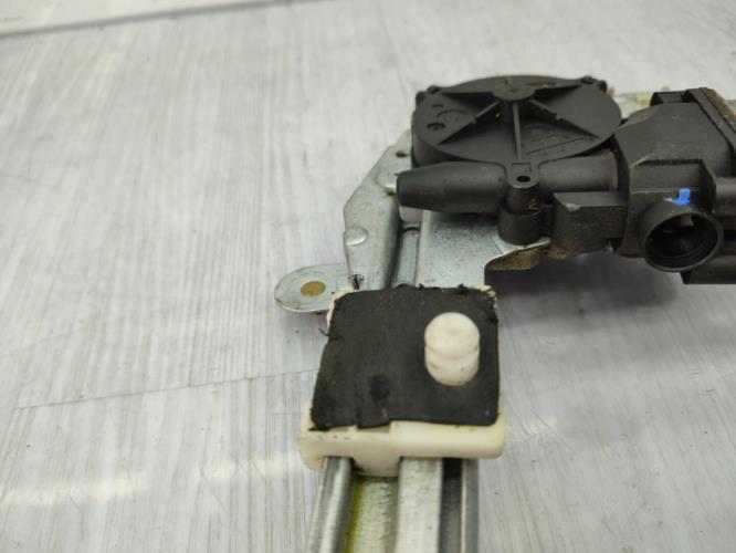 Leve vitre electrique arriere gauche RENAULT LAGUNA 2 PHASE 2 Essence