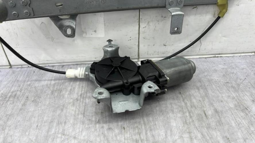 Leve vitre electrique arriere gauche NISSAN ALMERA TINO PHASE 2 Essence