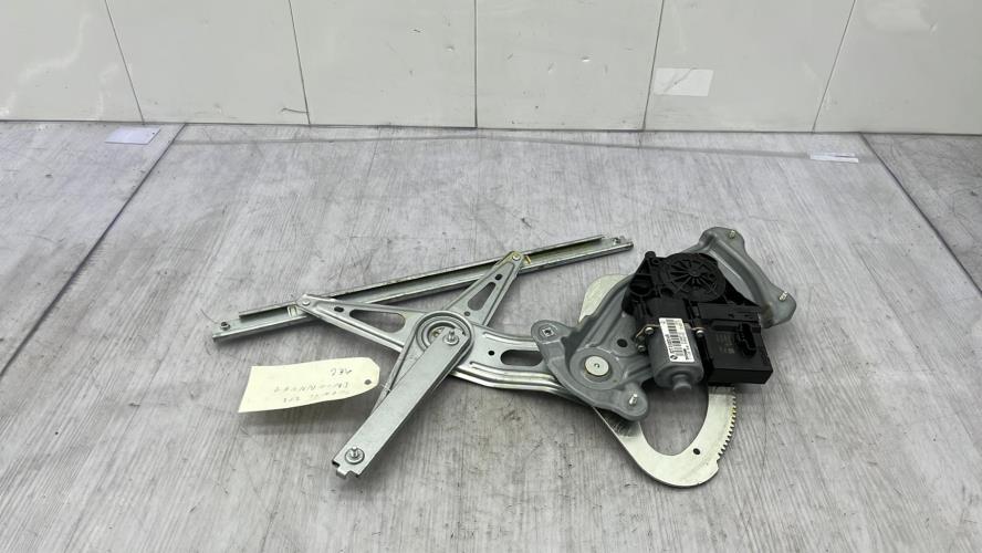 Leve vitre electrique arriere gauche RENAULT SCENIC 3 PHASE 1 Diesel