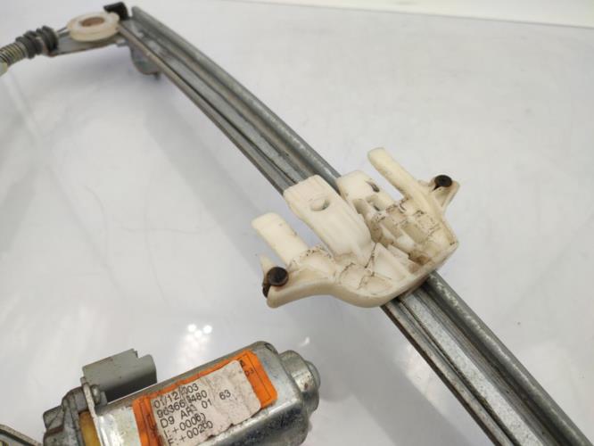 Leve vitre electrique arriere gauche PEUGEOT 406 PHASE 2 Diesel