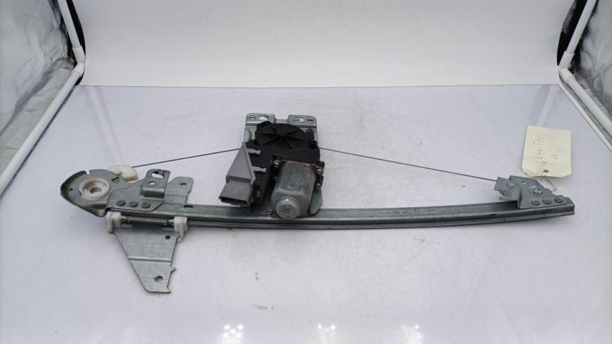 Leve vitre electrique arriere gauche PEUGEOT 307 PHASE 1 BREAK Diesel