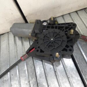 Leve vitre electrique avant droit FORD FIESTA 4 PHASE 1 Essence