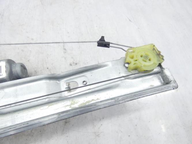 Leve vitre electrique avant droit PEUGEOT 207 PHASE 1 Essence
