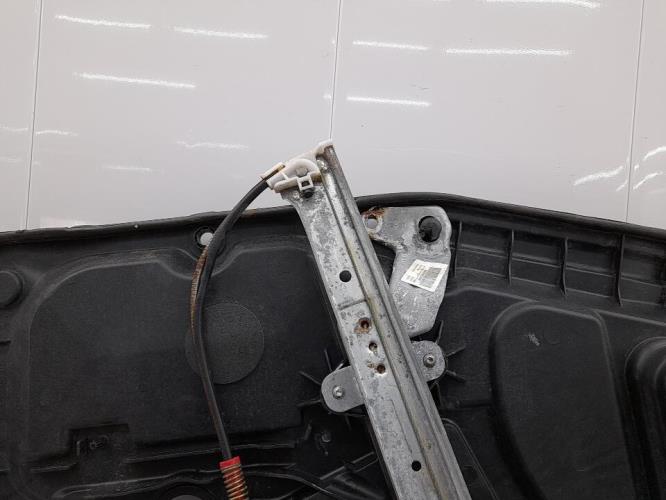 Leve vitre electrique avant droit FORD FIESTA 5 PHASE 1 Diesel