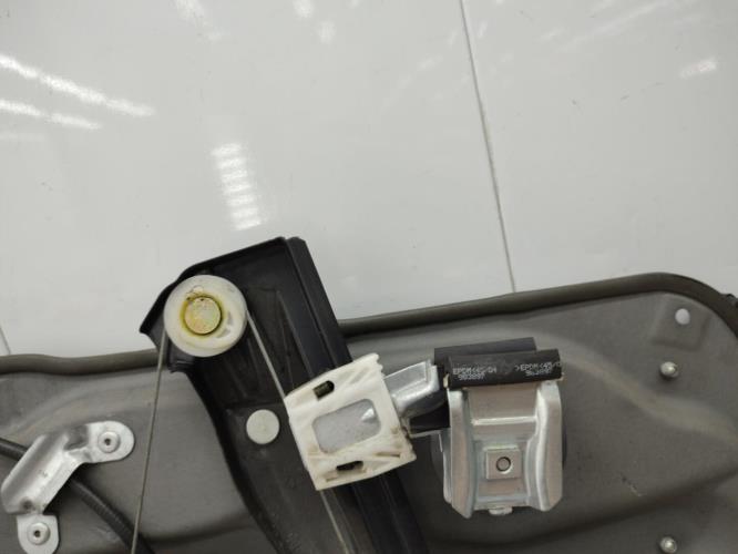 Leve vitre electrique avant droit MERCEDES CLASSE A 169 PHASE 1 Diesel