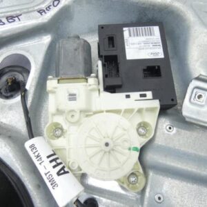 Leve vitre electrique avant droit FORD FOCUS 2 PHASE 1 Diesel