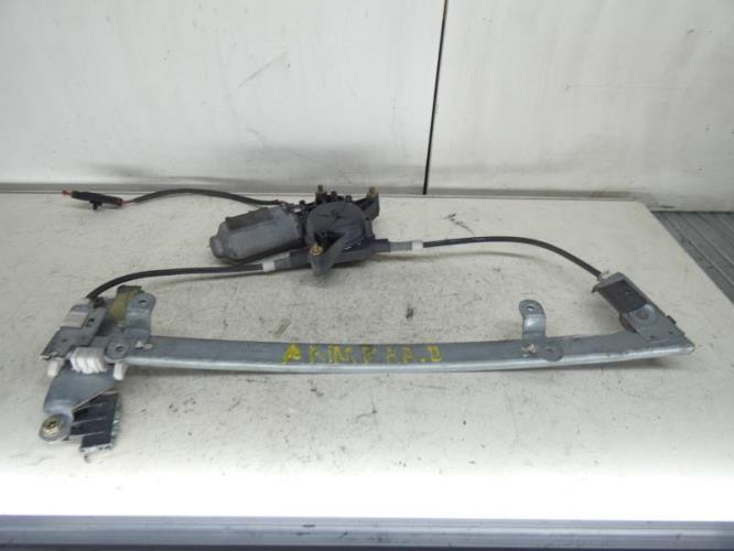 Leve vitre electrique avant droit NISSAN PRIMERA 1 PHASE 1