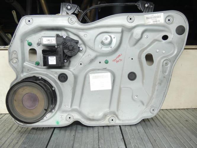 Leve vitre electrique avant droit VOLKSWAGEN TOURAN 1 PHASE 1 Diesel