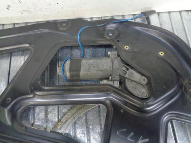 Leve vitre electrique avant droit MERCEDES CLASSE CLK 209 COUPE Diesel