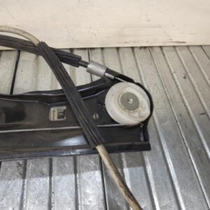 Leve vitre electrique avant droit MERCEDES CLASSE E 211 PHASE 1 Essence